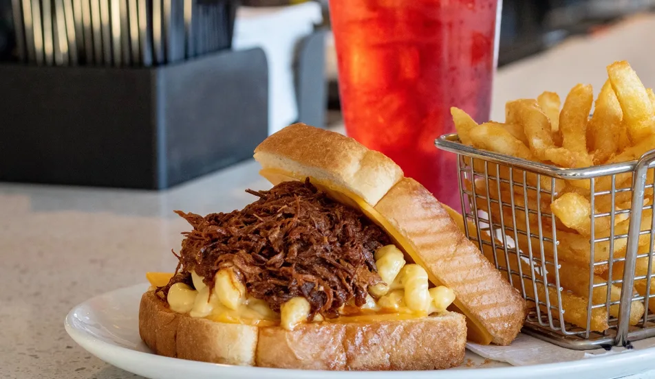 Kansas City pulled pork mac and cheese